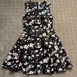 Lord & Taylor Daisy Print Dress Women's 2P Pockets Sleeveless Cottage Floral NWT